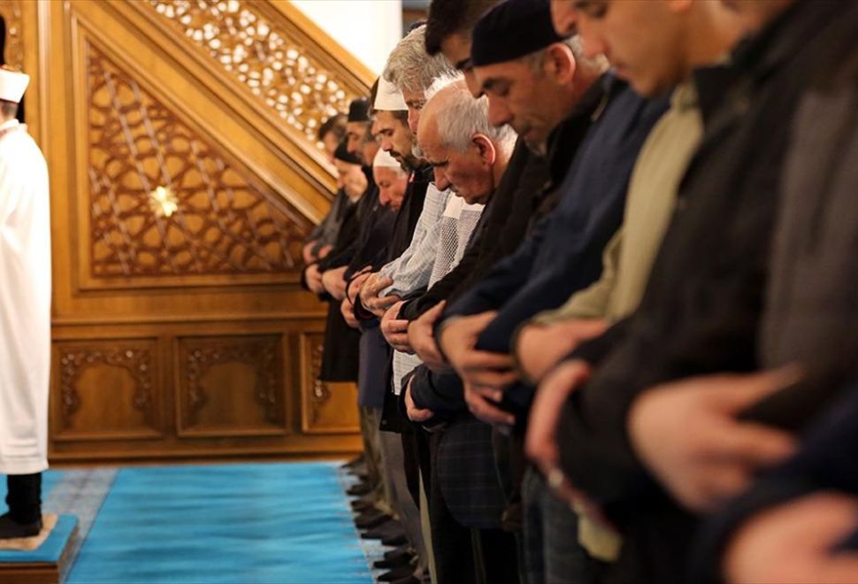Yurt Genelindeki Camilerde Gazze İçin Dua Edildi