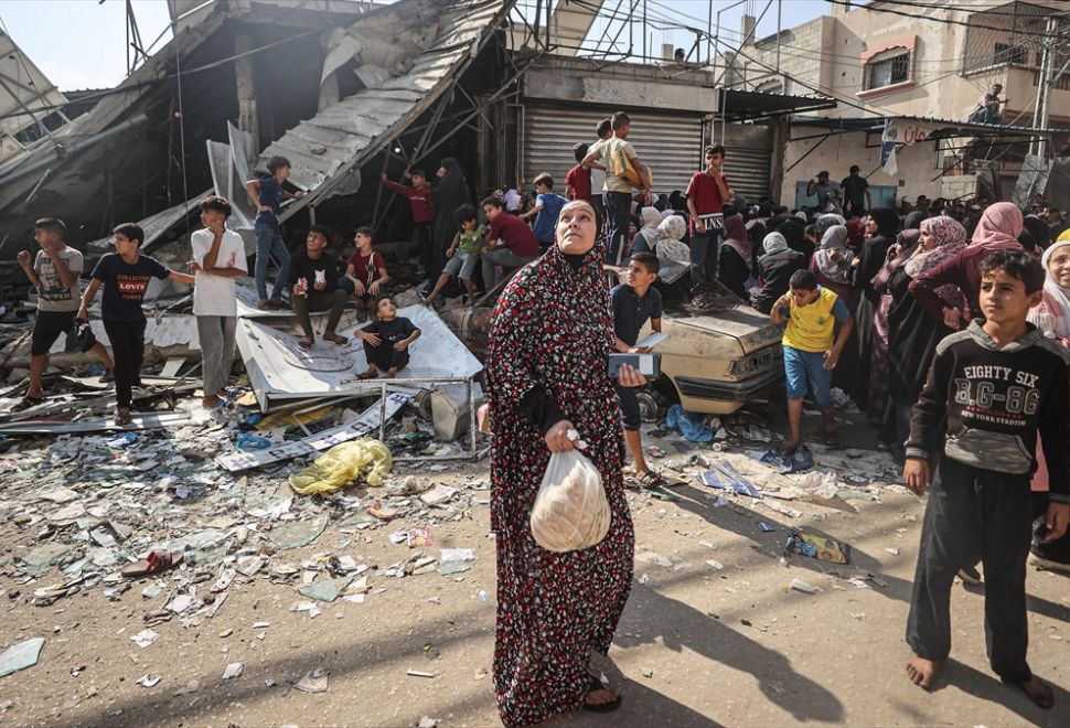 BM: Gazze'de İnsanlar Ekmek Kuyruğunda Beklerken Hava Saldırılarına Maruz Kalıyor