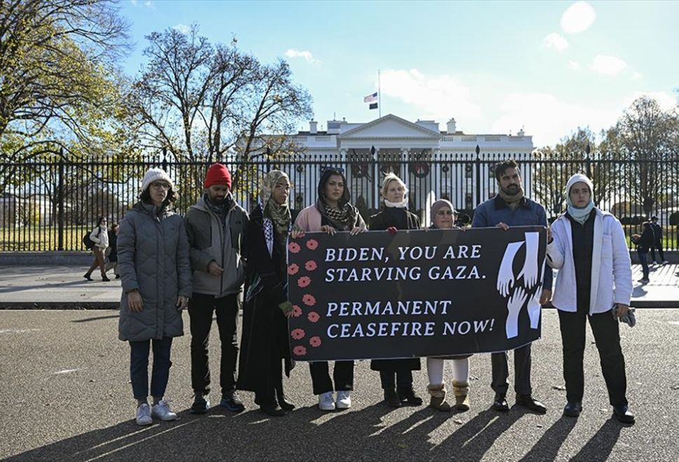 Aktivistler, oyuncular ve yerel siyasetçiler Beyaz Saray önünde Gazze için açlık grevi başlattı