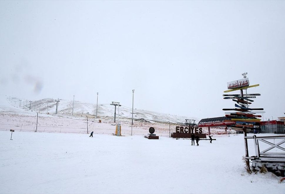 Kayak Sezonunun Henüz Başlamadığı Erciyes'te Oteller Yılbaşına Hazır