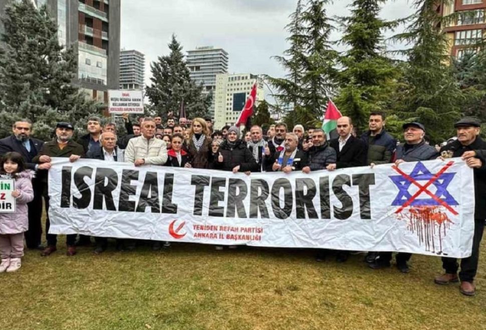 Yeniden Refah Ankara İl Başkanlığı ile Tuğçe Kazaz'dan İsrail Protestosu