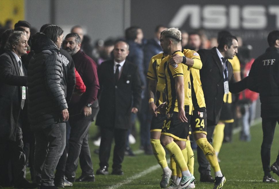 İstanbulspor-Trabzonspor Karşılaşması Yarıda Kaldı