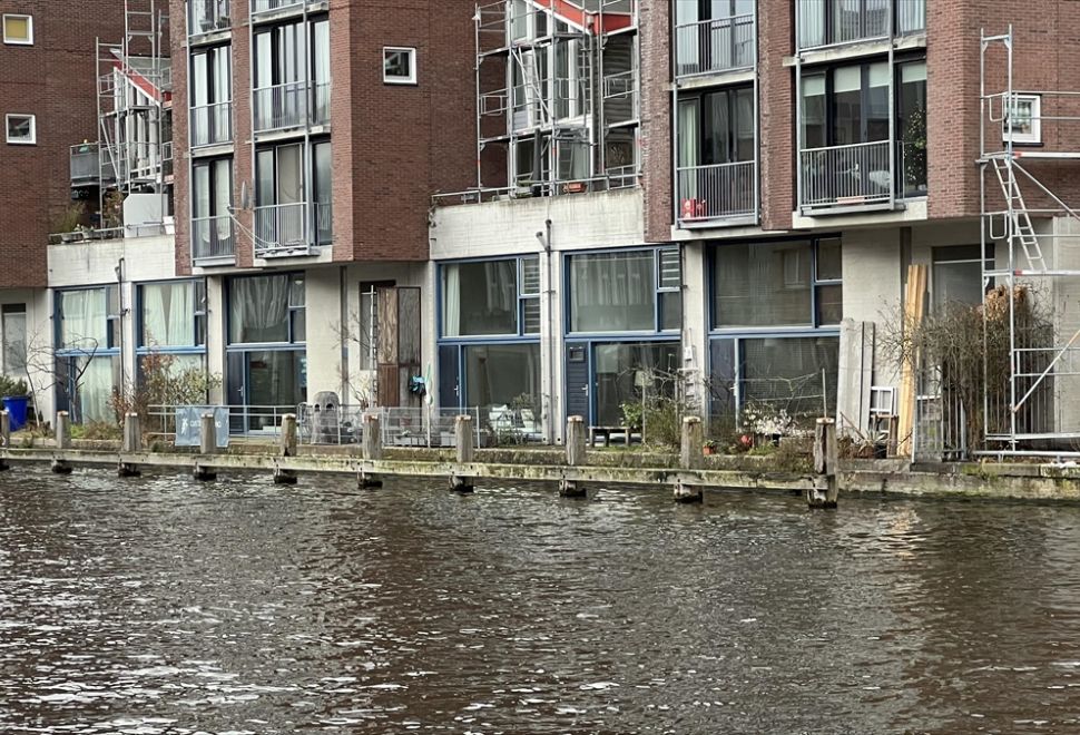 Hollanda'da Yağışlar Nedeniyle Kanal ve Nehirlerin Debileri Kritik Seviyeye Ulaştı