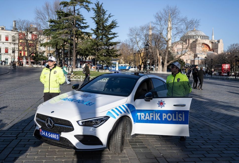 Operasyonlarda Ele Geçirilerek Emniyete Tahsis Edilen Araçlar İstanbul'da Göreve Başladı