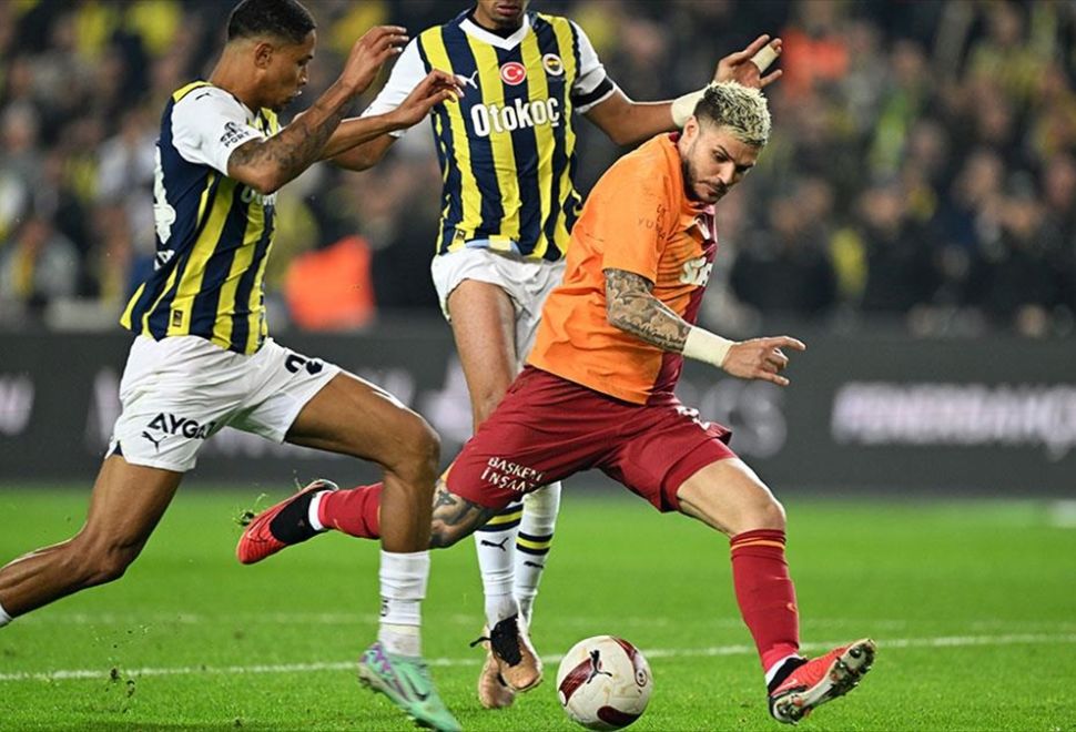 Galatasaray, Turkcell Süper Kupa'da Yarın Fenerbahçe ile Karşılaşacak