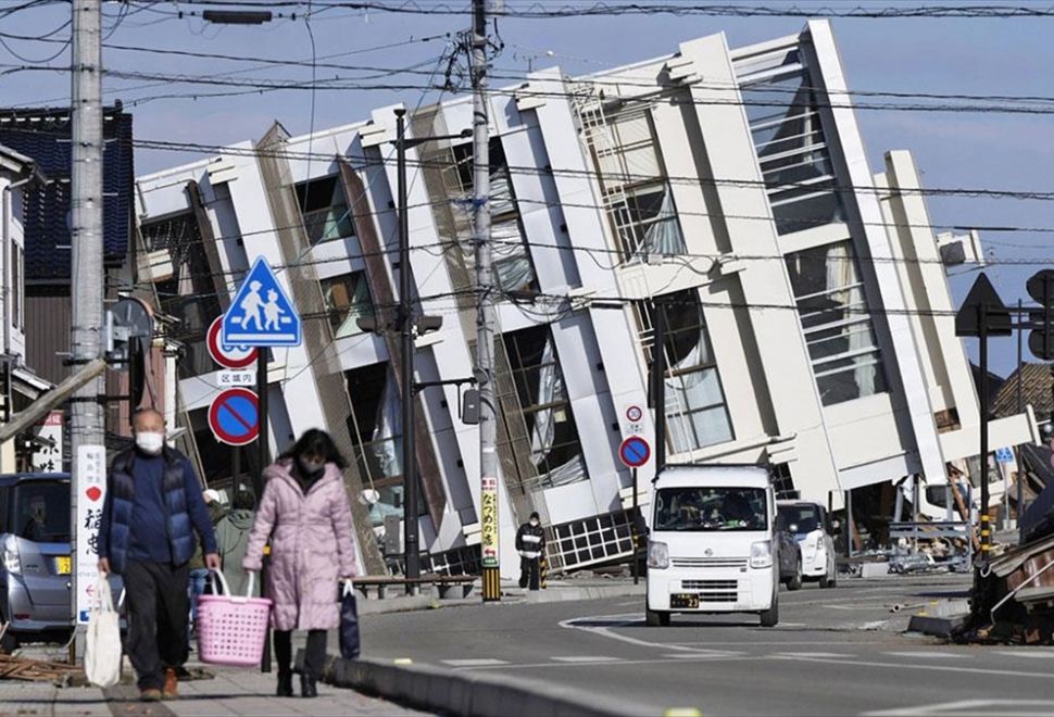 Japonya'nın Batısında İşikawa'daki Depremlerde 30 Kişi Öldü