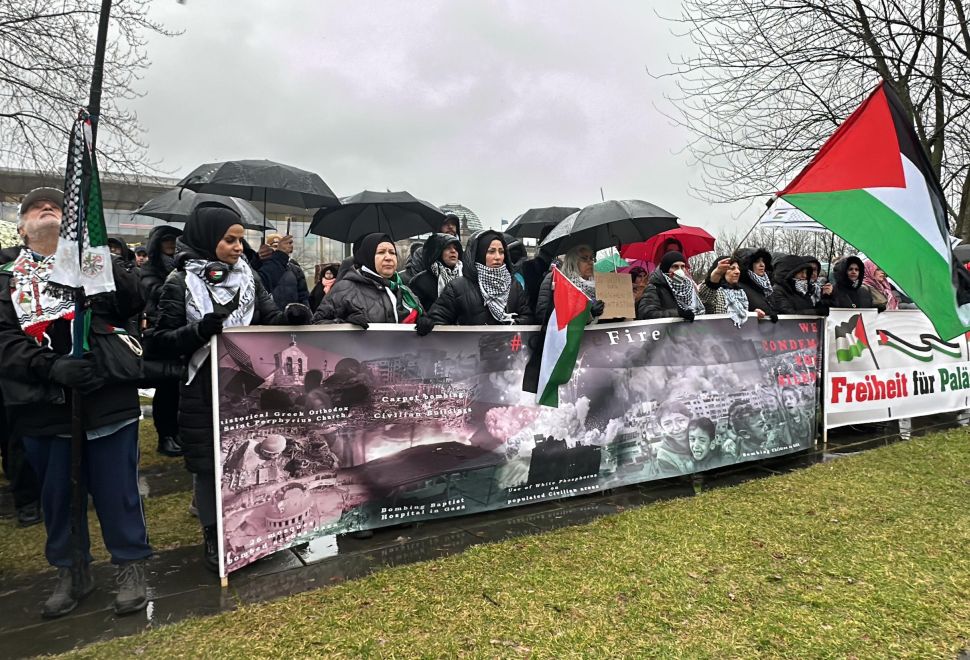 Berlin’de Filistin’e Destek Gösterisi Düzenlendi