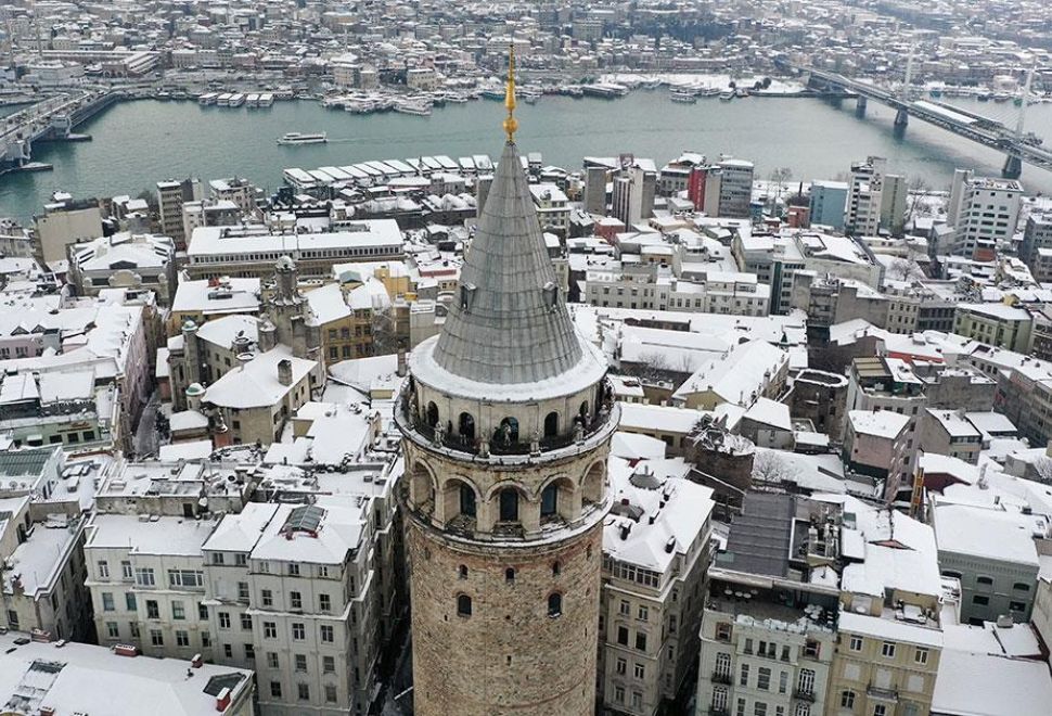 İstanbul'da Salı Günü Kutup Soğuklarıyla Beraber Kar Yağışı Bekleniyor