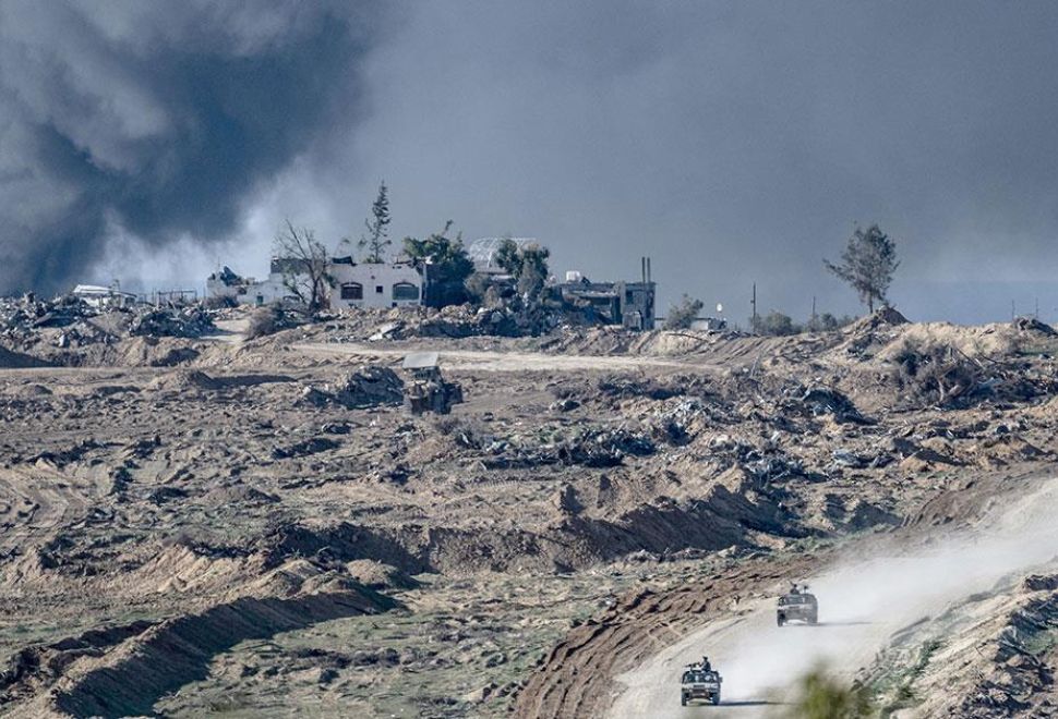 İsrail Güçleri, Batı Şeria'nın Pek Çok Kentine Baskın Düzenledi