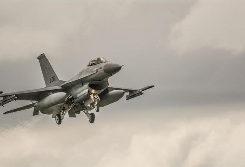 Danimarka, Ukrayna'ya Göndereceği F-16 Savaş Uçaklarının Teslimatının Ertelendiğini Açıkladı