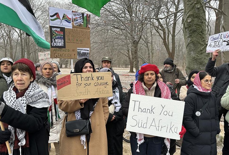 Berlin’de Filistin’e Destek Verenler Güney Afrika’ya Teşekkür Etti