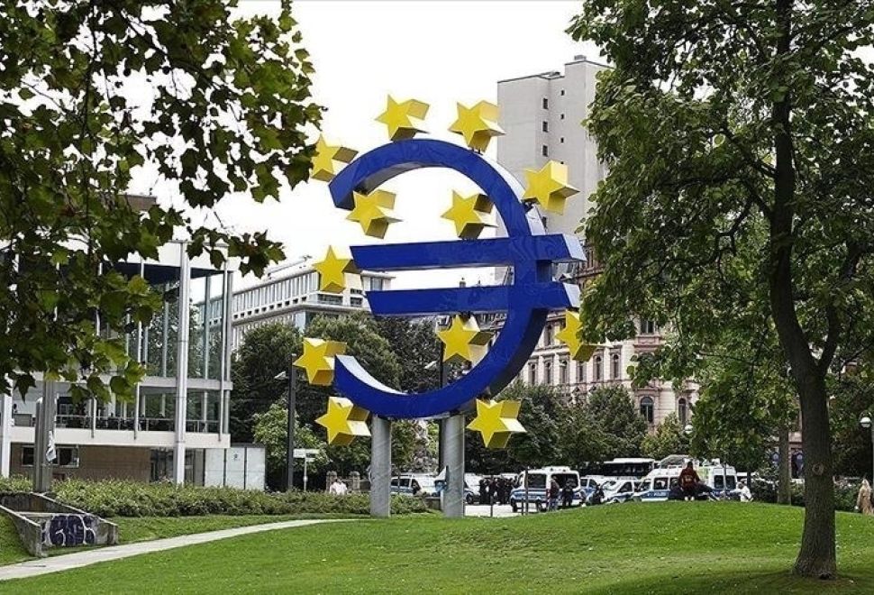 Euro Bölgesi'nde Tüketicilerin Enflasyon Beklentisi Geriledi