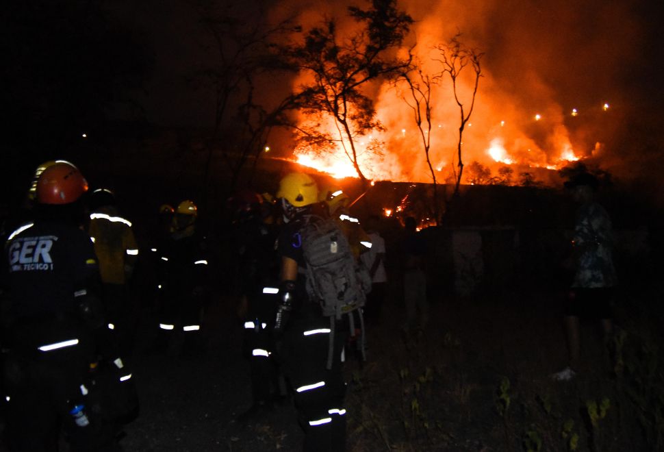 Kolombiya'da Günlerdir Süren Orman Yangınları Kontrol Altına Alınamadı