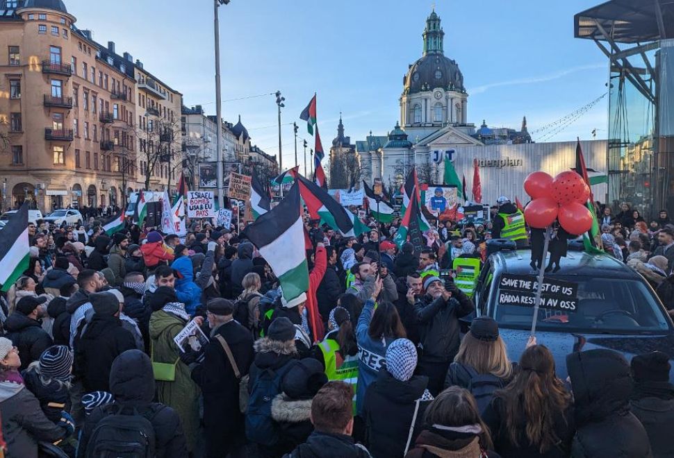 İsveç'te Binlerce Kişi Filistin'e Destek İçin Yürüdü