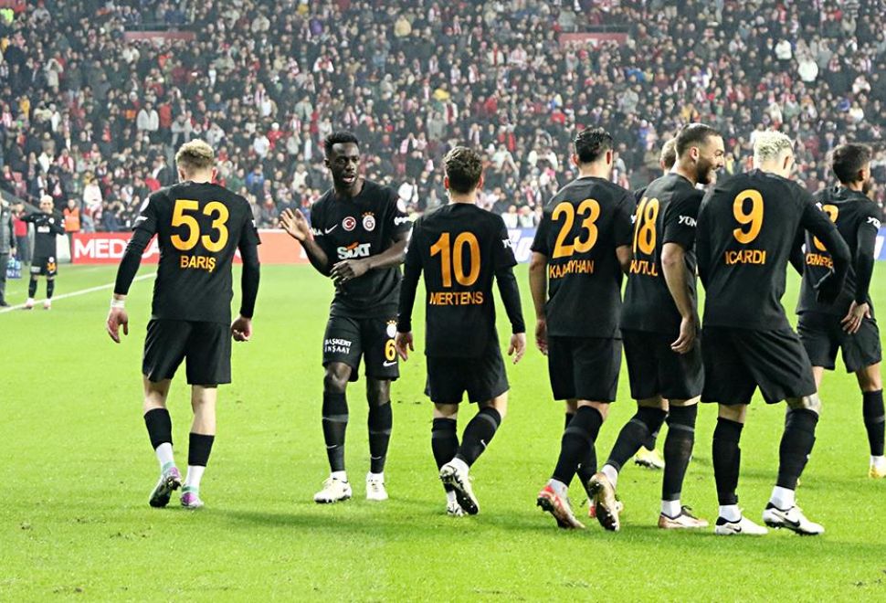 Galatasaray Deplasmanda Galip Geldi