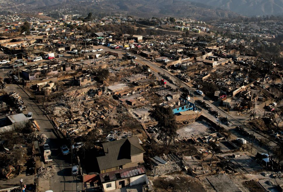 Şili'de Devam Eden Orman Yangınlarında Yaşamını Yitirenlerin Sayısı 131'e Yükseldi