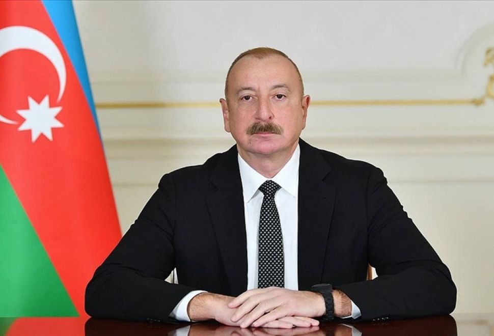 İlham Aliyev Kesin Olmayan Sonuçlara Göre, Azerbaycan'daki Cumhurbaşkanı Seçimini Yüzde 92,1 Oyla Kazandı