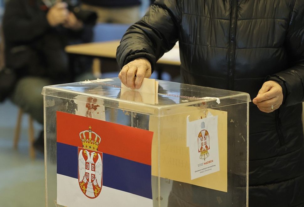 AP: Sırbistan Özgür ve Adil Seçim Taahhüdünü Yerine Getirmedi