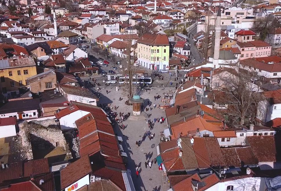 Bosna Hersek'in Osmanlı Mirası Çarşısındaki Sebil Çeşmesi Havadan Görüntülendi