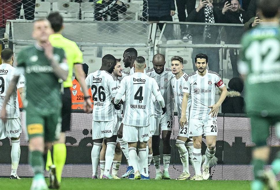 Beşiktaş, Sahasında 3 Puana 2 Golle Ulaştı