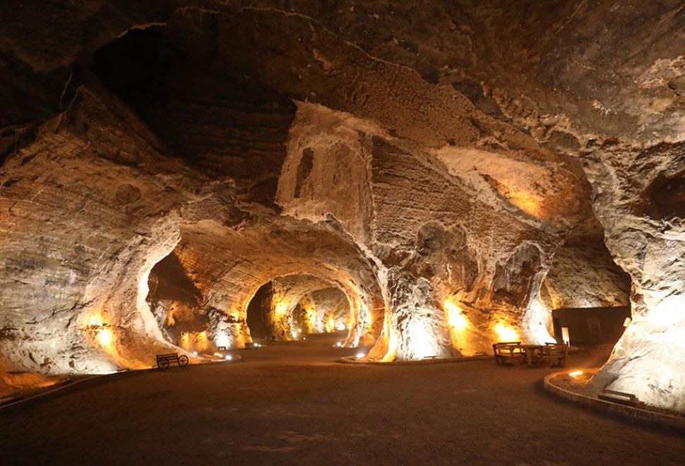 Yer Altındaki Tuz Mağaraları, Kışın Da Turistlerin Ziyaret Rotasında Oluyor