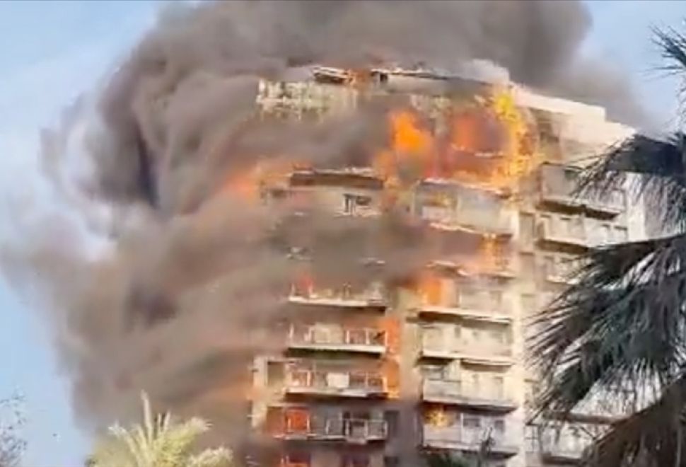 İspanya'nın Valensiya Kentindeki Apartman Yangınında Ölü Sayısı 10'a Yükseldi