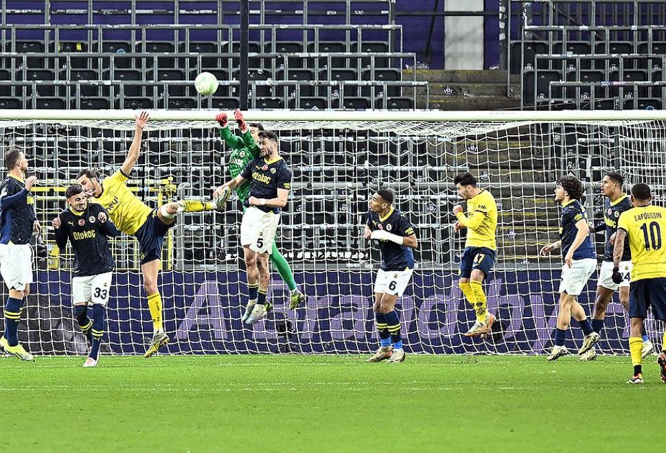 Fenerbahçe, Avrupa'da Çeyrek Final İçin Sahaya Çıkıyor