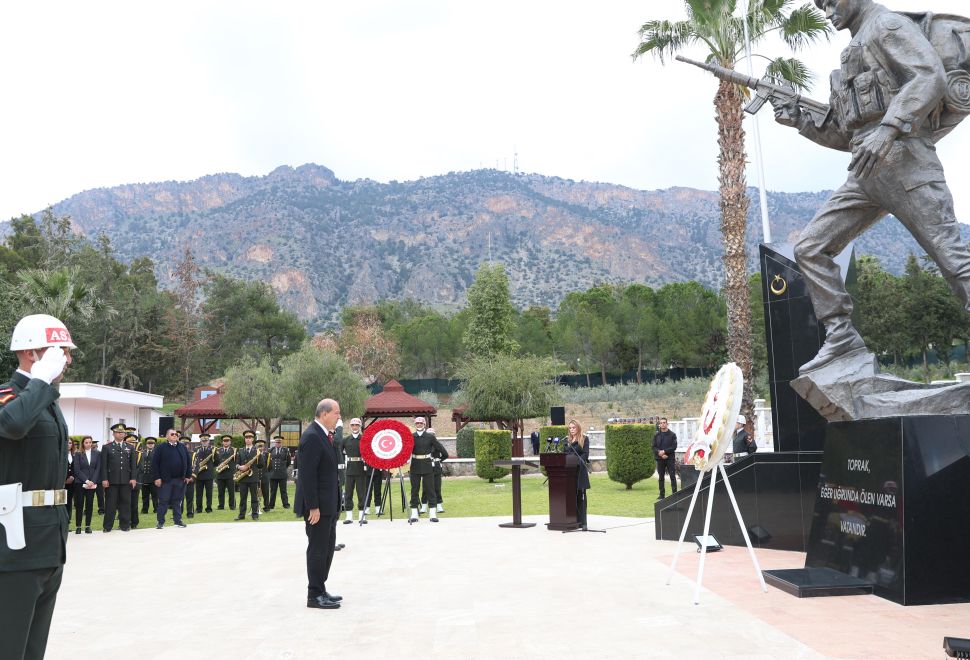KKTC'de, Çanakkale Deniz Zaferi'nin 109. Yıl Dönümü Dolayısıyla Törenler Düzenlendi