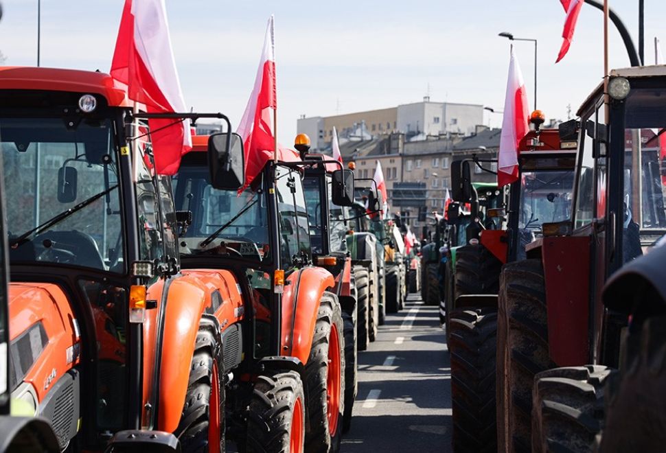 Polonya'da Hükümet İle Uzlaşan Çiftçiler Protestolarına Son Verdi