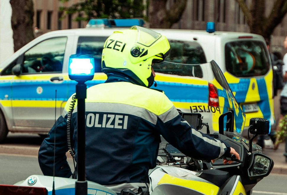 Tren İstasyonu'nda Polis Memuru Öldürüldü