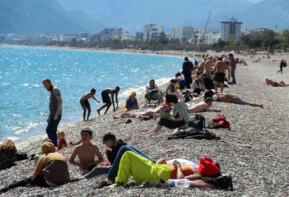 Turizm Kenti Antalya'ya Yaz Geri Döndü