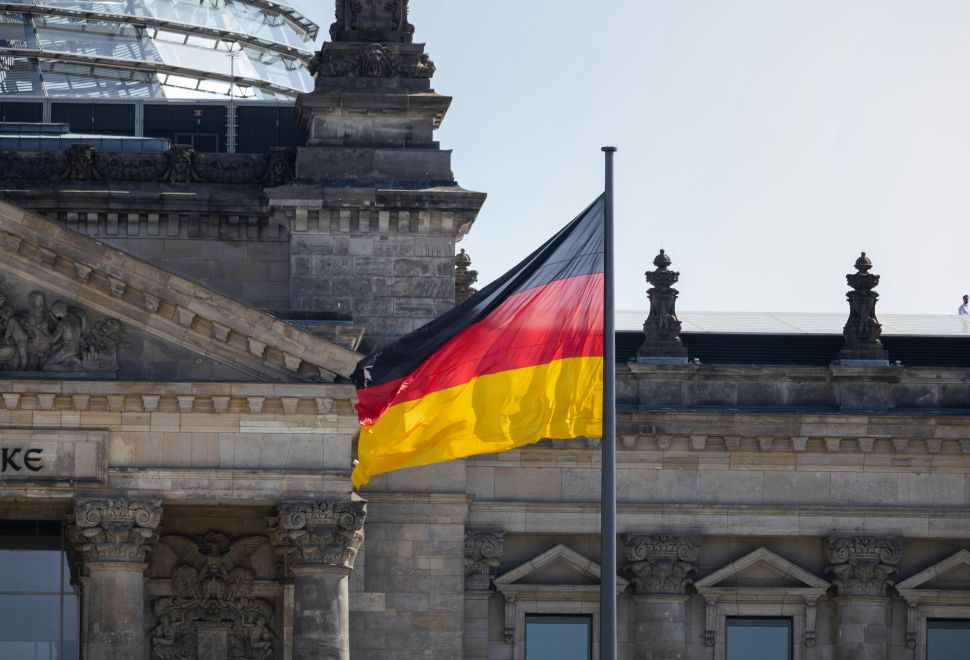 Alman Siyasetçi Solingen'de 31 Yıl Sonra Tekrarlanan Kundaklamayı ‘Utanç Verici’ Olarak Niteledi