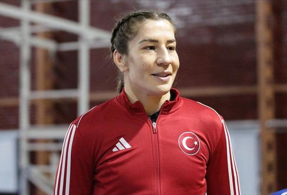 Milli Güreşçi Yasemin Adar Yiğit, Paris 2024'e Kota Kazandı