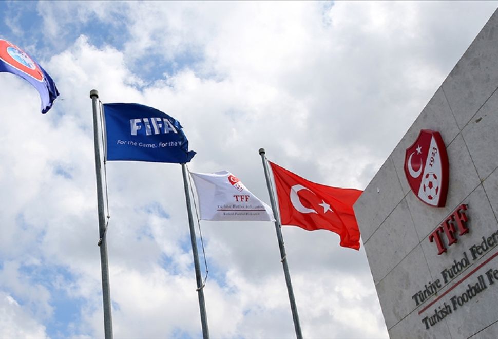 Süper Lig Kulüpleri TFF'nin Seçime Gitmesi İçin Noter Onaylı İmza Toplamaya Başladı