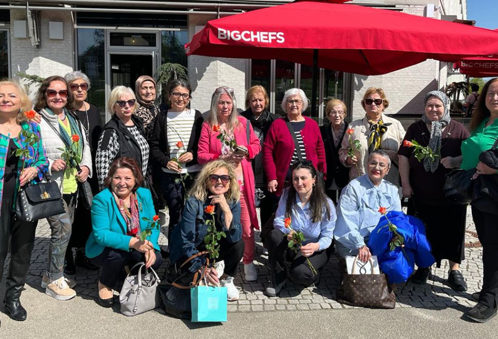 Stuttgart Türk Kadınlar Derneği'nden Bayram Kahvaltısı
