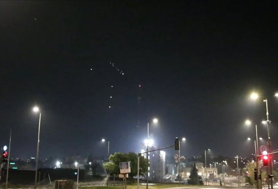 İran'dan İsrail'e Hava Saldırıları