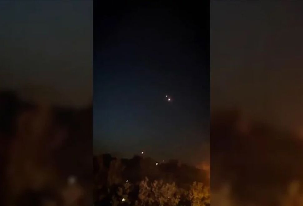İran Basını İsfahan’daki Patlamaları ‘3 Mini İHA’ İle Açıkladı