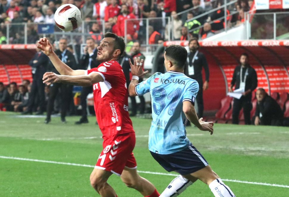 Yılport Samsunspor ile Yukatel Adana Demirspor Berabere Kaldı