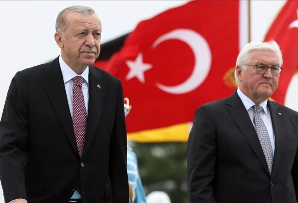 Cumhurbaşkanı Erdoğan, Almanya Cumhurbaşkanı Steinmeier'e Tarihi Mektubun Birebir Basımını Hediye Etti
