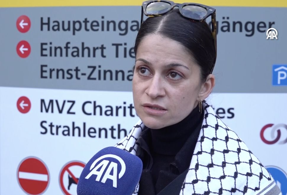 Alman Polisinin Hastanelik Ettiği Filistin Destekçisi Yasemin Acar, Yaşadıklarını Anlattı