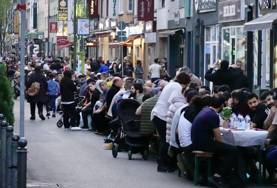 Yurt Dışında 7,5 Milyon Türk Vatandaşı Yaşıyor