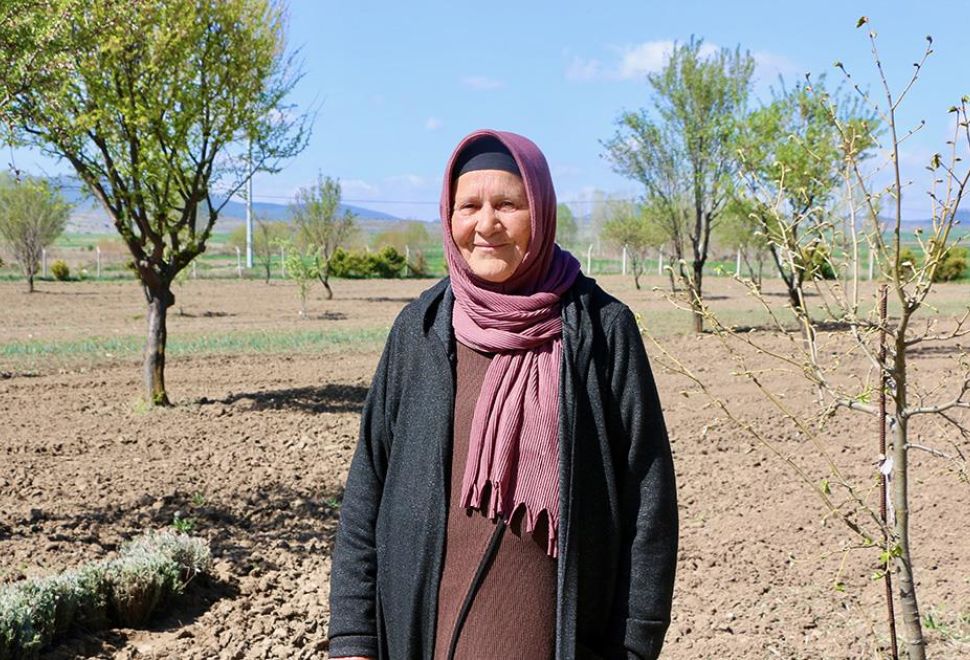 Memleketine Kesin Dönüş Yapan Kezban Kurnaz, Çiftçilere Öncü Oldu