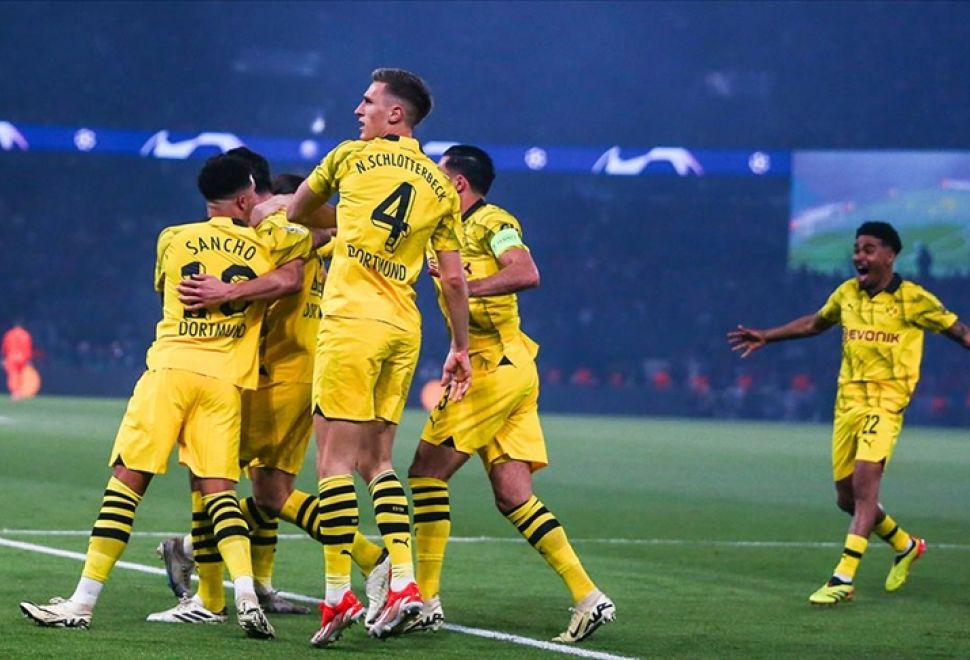Borussia Dortmund, Paris Saint-Germain'i Deplasmanda 1-0 Yenerek Finale Çıktı
