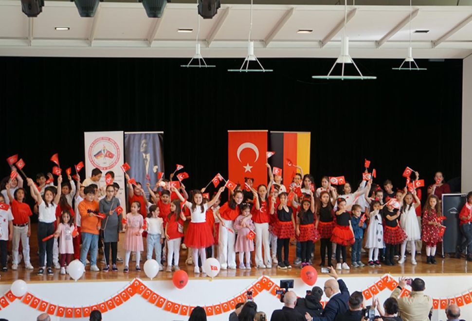 Stuttgart Başkonsolosluğu Eğitim Ataşeliği'nden Teşekkür