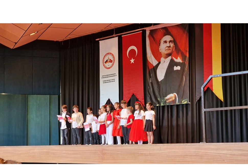 23 Nisan Egemenlik ve Çocuk Bayramı Etkinliği Esslingen’de de Düzenlendi