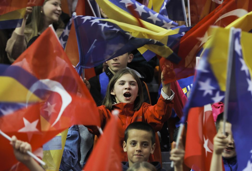 Bosna Hersekli Çocuklar Türkçe Şenliğinde Buluştu