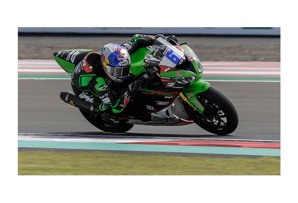 Milli Motosikletçi Can Öncü Britanya Superbike'ta Podyuma Çıktı