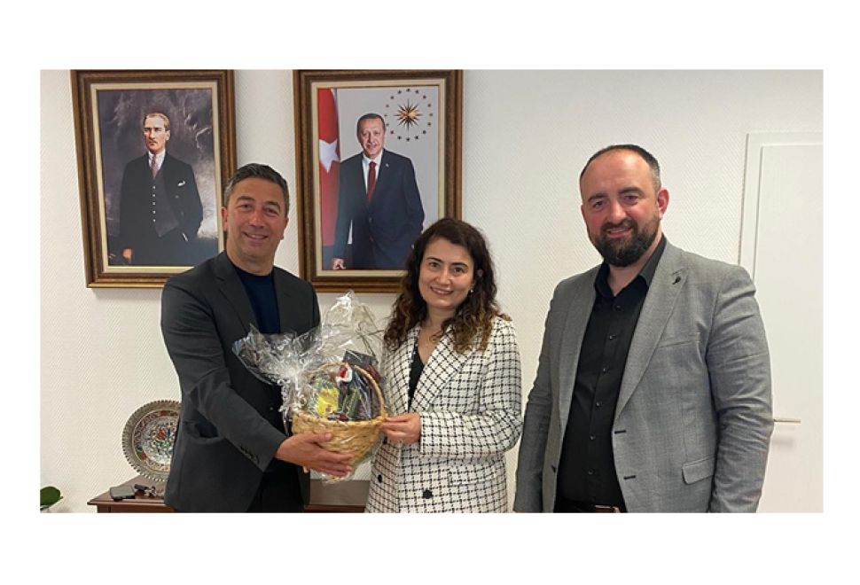Başkonsolosluğu Ziyaret Ettiler