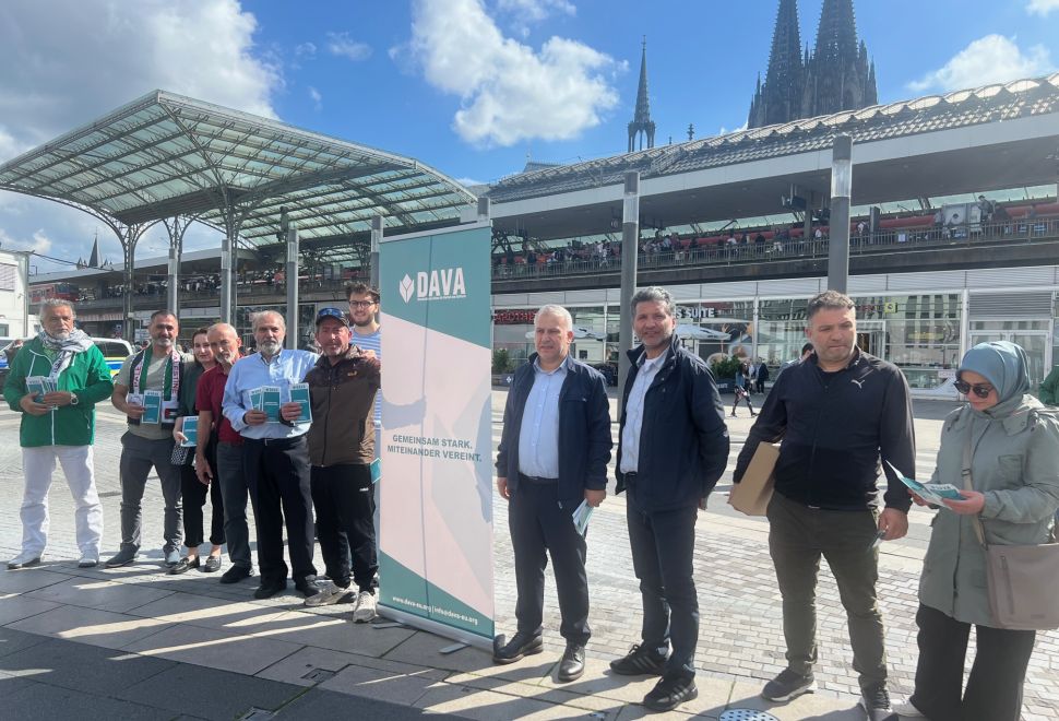 DAVA Partisi Köln’de Vatandaşlarla Buluştu