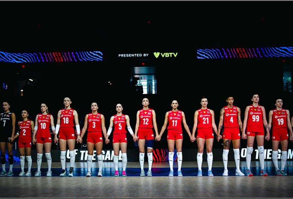 A Milli Kadın Voleybol Takımı Almanya'yı 3-1 Mağlup Etti